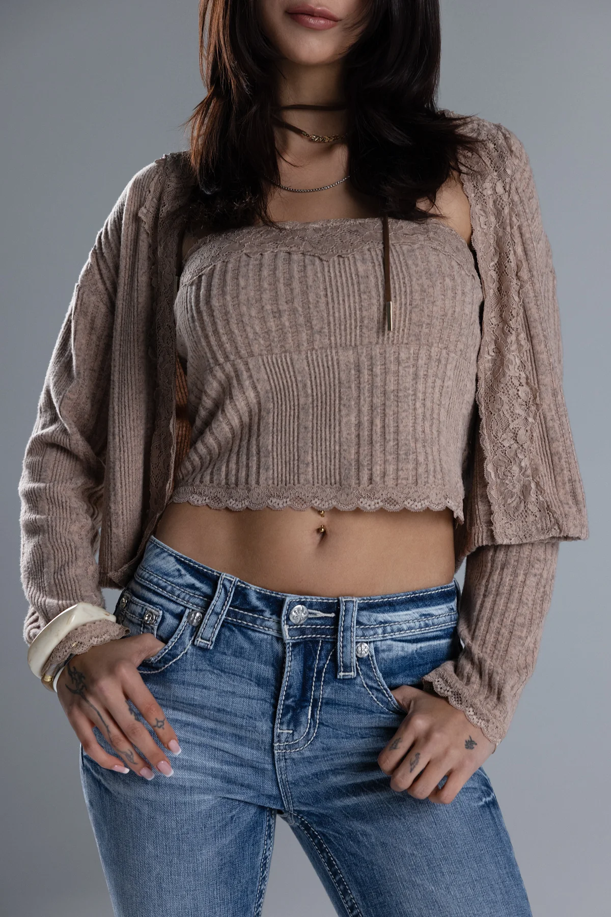 Mirza Cardigan Set - Image 9